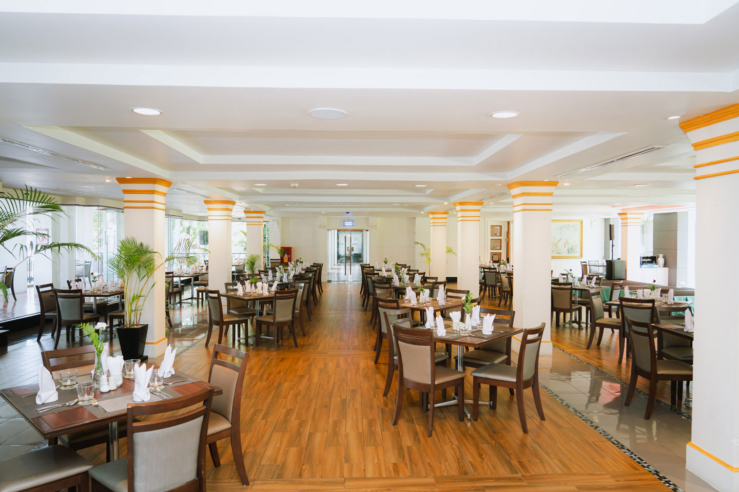 Thiwaratree Restaurant
